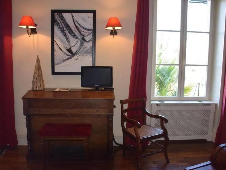 Le Prieure Saint Agnan Hotel Cosne-sur-Loire Quarto foto