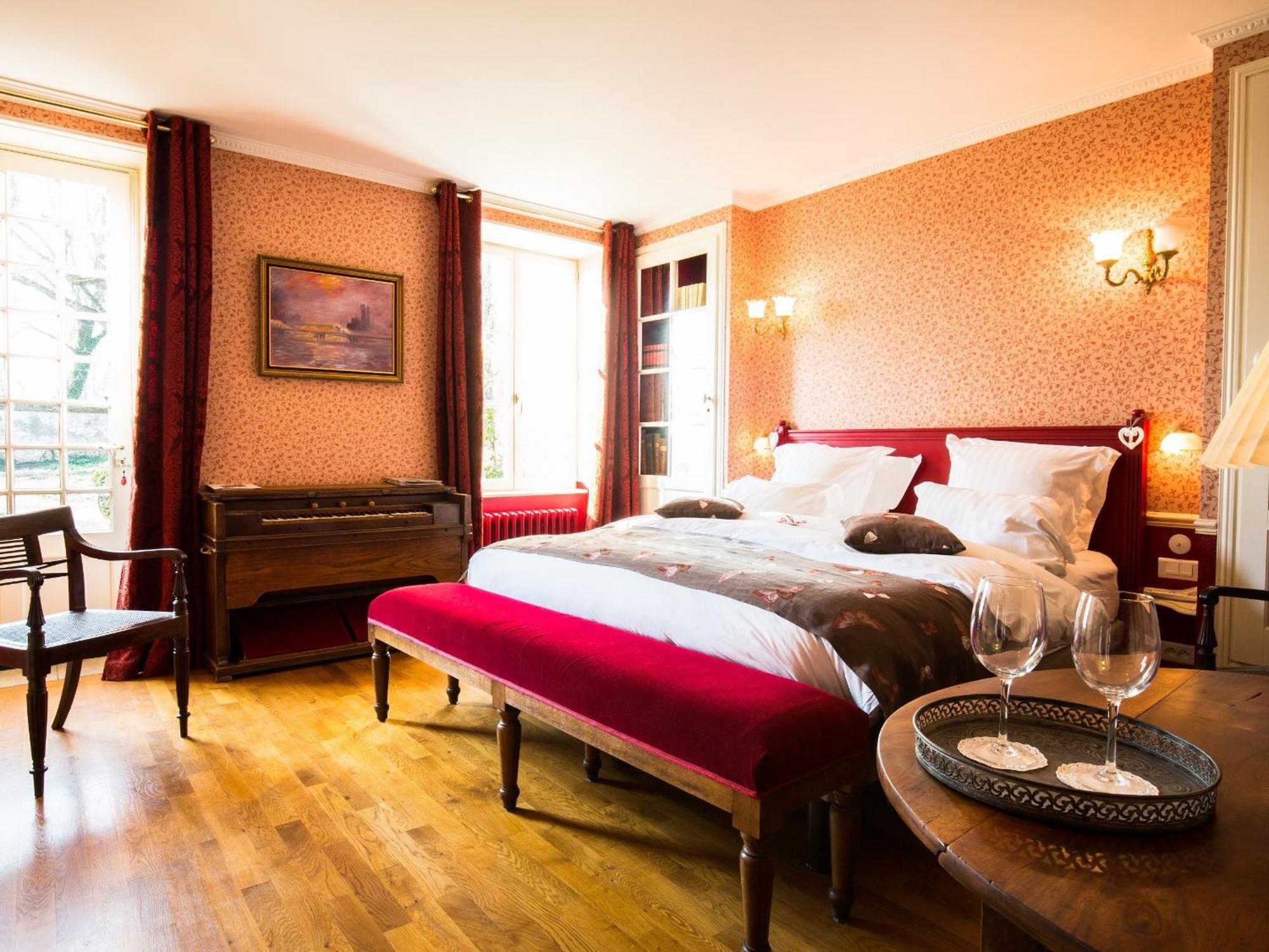 Le Prieure Saint Agnan Hotel Cosne-sur-Loire Quarto foto